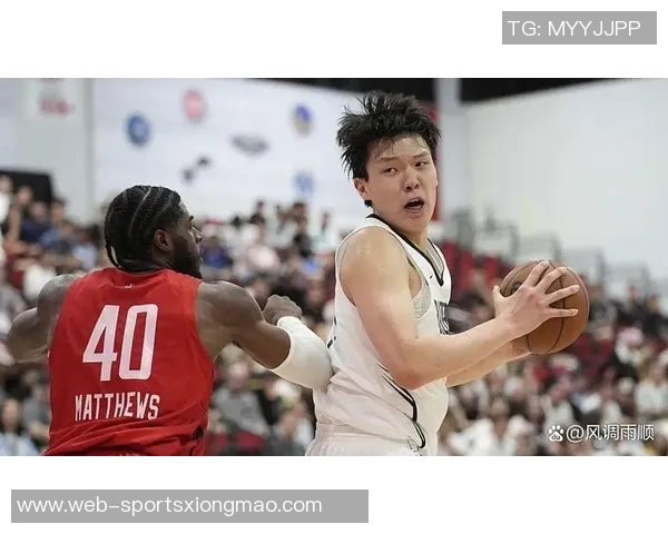 杨瀚森上半场未获出战机会罗威替补表现抢眼贡献4分3板 杨瀚森上半场未获出战机会罗威替补表现抢眼贡献4分3板